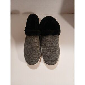 Women's Indoor/Outdoor  Faux Fur Slipper Size 8 Black